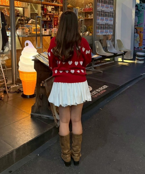 continuer de NICE CLAUP(コンティニューデナイスクラップ)の「ベロアモールたっぷりハートニット(ニット/セーター・レディース・ブラック/レッド/サックスブルー/アイボリー・FREE)」の8枚目の写真