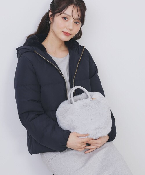 index(インデックス)の「【2WAY】フェイクファーラウンドショルダーバッグ(ショルダーバッグ・レディース・オフホワイト/グレー・00)」の5枚目の写真