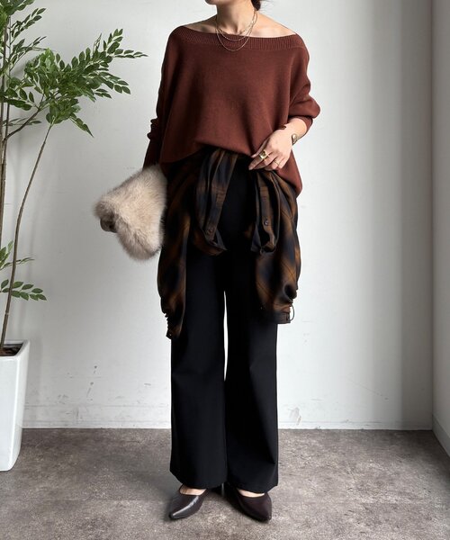 DouDou（ドゥドゥ）の「裏起毛セミフレアイージーパンツ（その他パンツ・レディース・ライトベージュ/ブラック/ブラウン・36/38）」の4枚目の写真