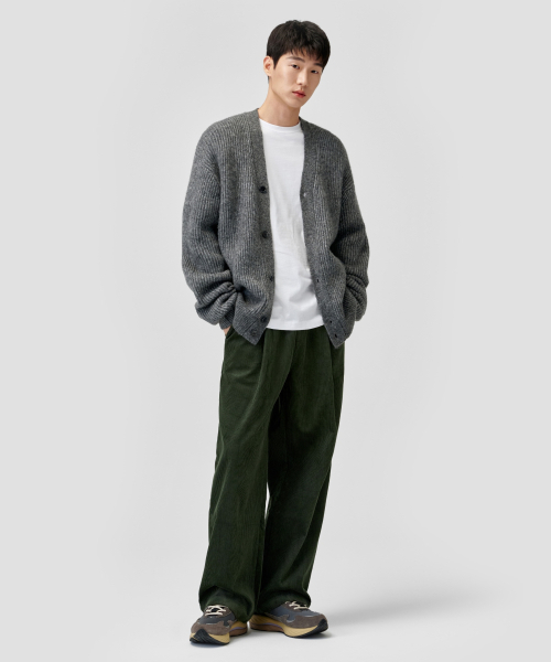 AGOD（エージーオーディー）の「ワンタックワイドコーデュロイバンディングパンツ[カーキ]（その他パンツ・レディース・その他・LARGE/X-LARGE/SMALL/MEDIUM）」の6枚目の写真