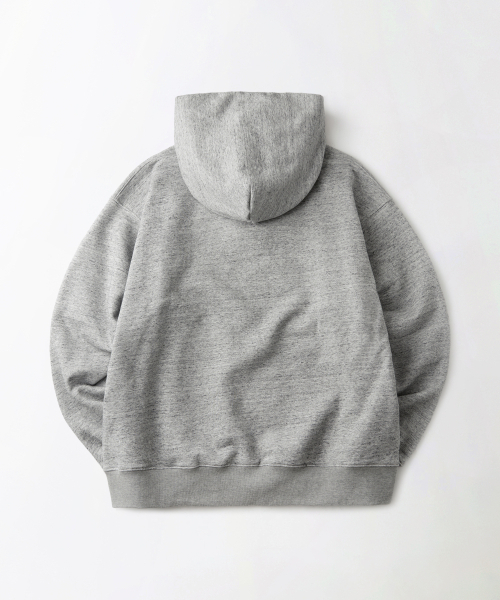 OUTSTANDING(アウトスタンディング)の「AUTHENTIC COMFORT HOOD SWEAT_HEATHER GRAY(パーカー・メンズ・その他・MEDIUM/LARGE/X-LARGE)」の2枚目の写真