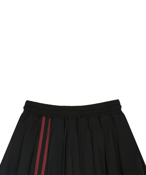 LUVISTRUE(ラヴイズトゥルー)の「IM SHORT PLEATS SKIRT(BLACK)(スカート・レディース・その他・FREE)」の4枚目の写真