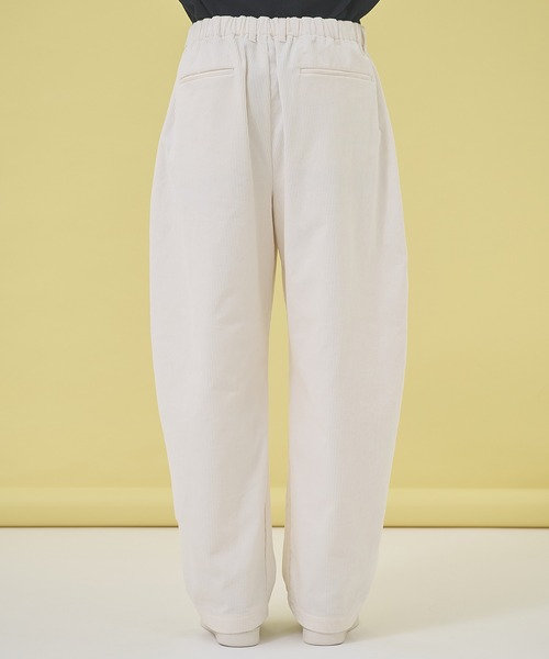 STUDIOUS（ステュディオス）の「【STUDIOUS】CORDUROY WIDE PANTS/コーデュロイワイドパンツ（その他パンツ・メンズ・オフホワイト/ブラック/ダークブラウン・1/2/3）」の13枚目の写真