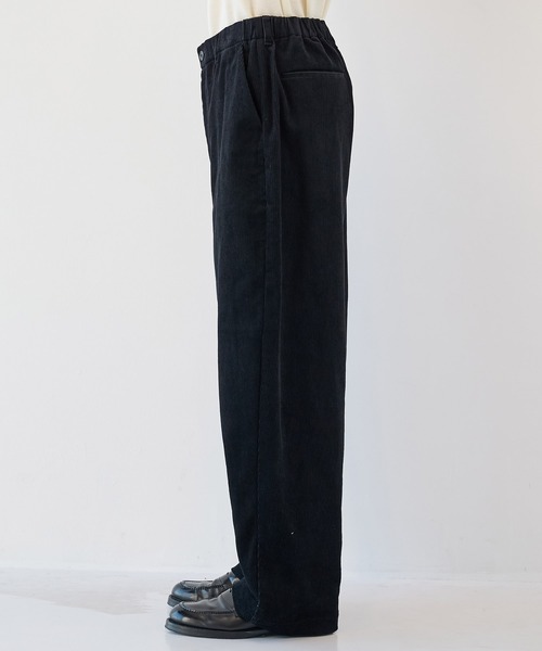 STUDIOUS（ステュディオス）の「【STUDIOUS】CORDUROY WIDE PANTS/コーデュロイワイドパンツ（その他パンツ・メンズ・オフホワイト/ブラック/ダークブラウン・1/2/3）」の19枚目の写真
