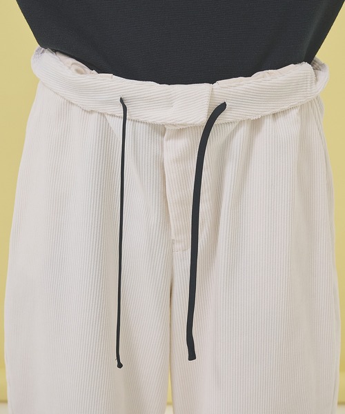 STUDIOUS（ステュディオス）の「【STUDIOUS】CORDUROY WIDE PANTS/コーデュロイワイドパンツ（その他パンツ・メンズ・オフホワイト/ブラック/ダークブラウン・1/2/3）」の17枚目の写真