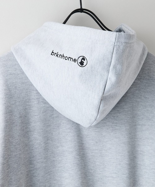 brknhome(ブロークンホーム)の「【BRKNHOME/ブロークンホーム】【シンプルロゴで着まわしやすい】カレッジロゴ プリント フルジップ スウェットパーカー カジュアル ストリート ユニセックス(パーカー・メンズ・ブラック/杢グレー・MEDIUM/LARGE)」の9枚目の写真