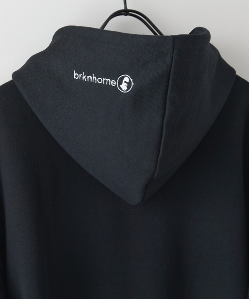 brknhome(ブロークンホーム)の「【BRKNHOME/ブロークンホーム】【シンプルロゴで着まわしやすい】カレッジロゴ プリント フルジップ スウェットパーカー カジュアル ストリート ユニセックス(パーカー・メンズ・ブラック/杢グレー・MEDIUM/LARGE)」の12枚目の写真