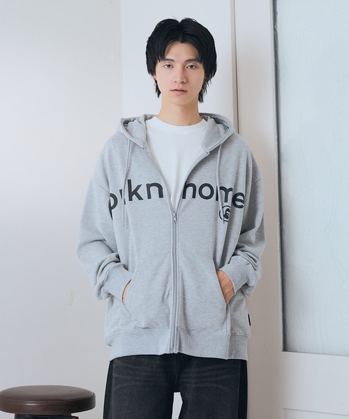 brknhome(ブロークンホーム)の「【BRKNHOME/ブロークンホーム】【シンプルロゴで着まわしやすい】カレッジロゴ プリント フルジップ スウェットパーカー カジュアル ストリート ユニセックス(パーカー・メンズ・ブラック/杢グレー・MEDIUM/LARGE)」の22枚目の写真