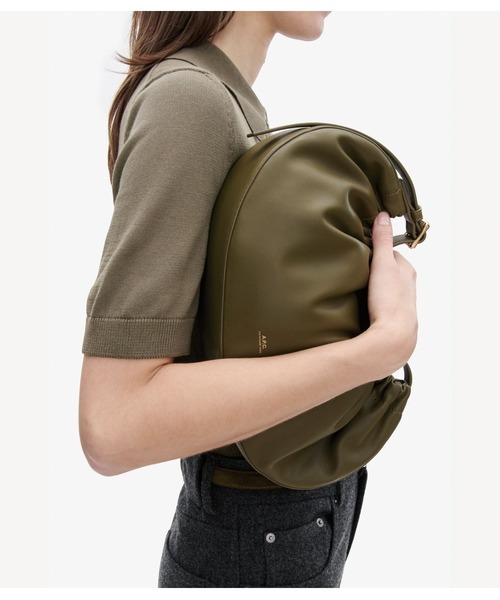 A.P.C.（アーペーセー）の「SAC NINON HOOP（トートバッグ・レディース・ブラック/ベージュ系その他/カーキ・ONESIZE）」の11枚目の写真