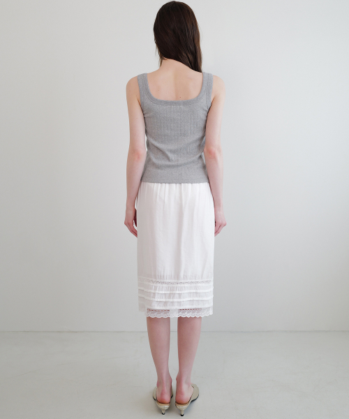 ANDNEEDS(アンドニーズ)の「Eyelet button sleeveless (gray)(Tシャツ/カットソー・レディース・その他・FREE)」の3枚目の写真
