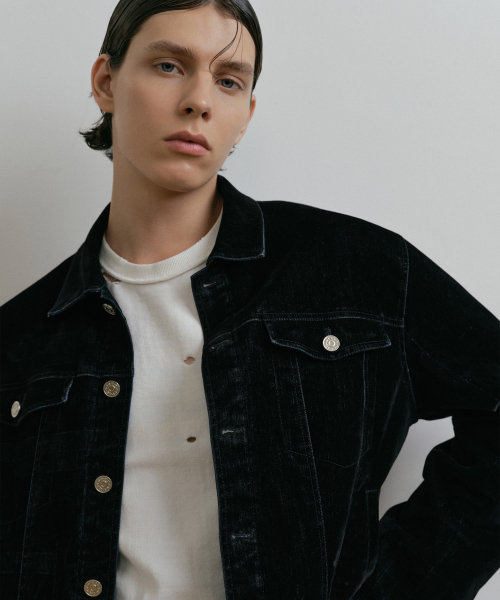 DUSTYWHITE(ダスティーホワイト)の「VELVET WASHED PADDED TRUCKER DENIM JACKET (3oz)(デニムジャケット・メンズ・その他・X-LARGE/LARGE/MEDIUM)」の2枚目の写真