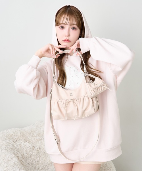 one after another NICE CLAUP（ワンアフターアナザーナイスクラップ）の「チャーム付きドロストバッグ（ショルダーバッグ・レディース・ブラック/ピンク/ブラウン・FREE）」の12枚目の写真