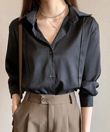 シンプルオフィスブラウス