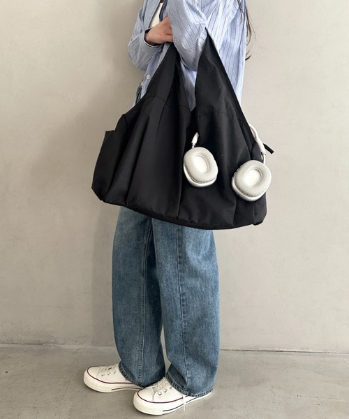 MYMOOD.(マイムード)の「新色登場【A4収納可/大容量】6ポケット付き 仕切り付き軽量ナイロントートバッグ 通勤、通学バッグ マザーズバッグ■動画あり(トートバッグ・レディース・ブラック/カーキ/ベージュ/ピンク/ライトベージュ/ネイビー・FREE)」の20枚目の写真