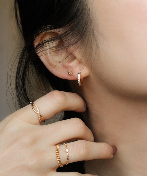 NOIR DE POUPEE（ノワールドプーペ）の「【WEB限定】K18vermeil フープピアス ホワイトトパーズ（ピアス（両耳用）・レディース・ゴールド・FREE）」の3枚目の写真