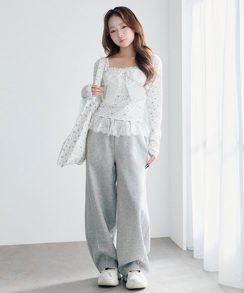 OLIVE des OLIVE(オリーブデオリーブ)の「Bloom Ribbon TOPS(Tシャツ/カットソー・レディース・ピンク/トップグレー/オフホワイト/ブラック/サックスブルー・FREE)」の9枚目の写真