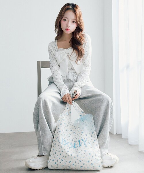 OLIVE des OLIVE(オリーブデオリーブ)の「Bloom Ribbon TOPS(Tシャツ/カットソー・レディース・ピンク/トップグレー/オフホワイト/ブラック/サックスブルー・FREE)」の11枚目の写真