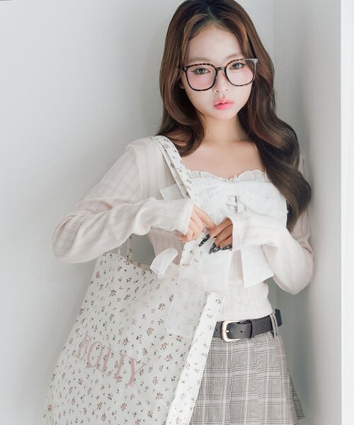 OLIVE des OLIVE(オリーブデオリーブ)の「Bloom Ribbon TOPS(Tシャツ/カットソー・レディース・ピンク/トップグレー/オフホワイト/ブラック/サックスブルー・FREE)」の15枚目の写真