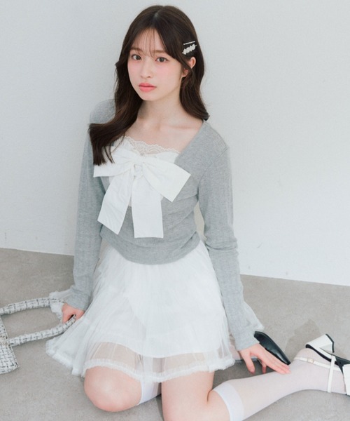 OLIVE des OLIVE（オリーブデオリーブ）の「Bloom Ribbon TOPS（Tシャツ/カットソー・レディース・ピンク/トップグレー/オフホワイト/ブラック/サックスブルー・FREE）」の6枚目の写真