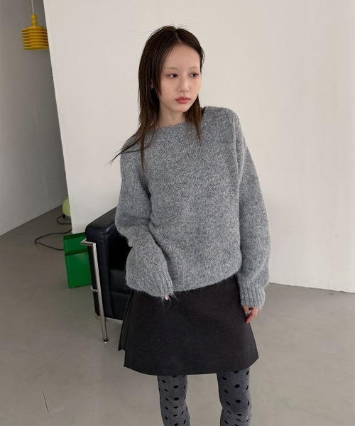 4INT.(フォイント)の「【ウール混紡】 無地 ラウンド ルーズシルエット長袖 ニット トップス(ニット/セーター・レディース・グレー/ネイビー/ブラウン/アイボリー・FREE)」の11枚目の写真