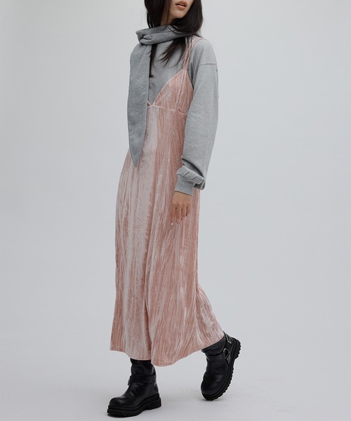 Ameri(アメリ)の「VELOR SET UP(ワンピース・レディース・ダークブルー/ピンク/アイボリー・SMALL/MEDIUM)」の16枚目の写真