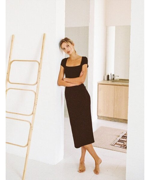 SURFEA(サーフィー)の「RIBBED SLIT DRESS_BLACK(ワンピース・レディース・その他・S)」の1枚目の写真