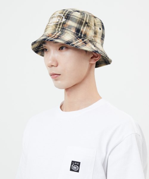 LMCの「REVERSIBLE GOTHIC OVAL BUCKET HAT navy（ハット・レディース・その他・ONE SIZE）」の3枚目の写真