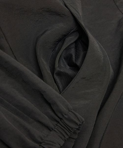 YOUTH(ユース)の「Windbreaker Jacket - Black(ナイロンジャケット・レディース・その他・S/M)」の12枚目の写真