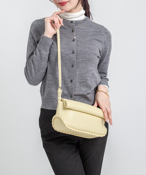ADD CULUMN（アドカラム）の「【ADD CULUMN/アドカラム】ショルダーバッグ 　ROLLA OBLONG S STITCH（ショルダーバッグ・レディース・ブラック/アイボリー/ライトイエロー・FREE）」の21枚目の写真