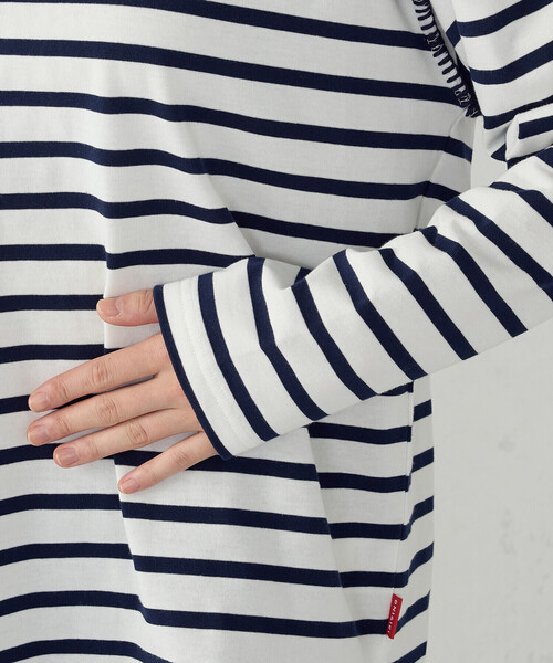 ONIGIRI（オニギリ）の「ハンドステッチ風 ボーダーロンT（Tシャツ/カットソー・レディース・ネイビー/アイボリー・FREE）」の17枚目の写真