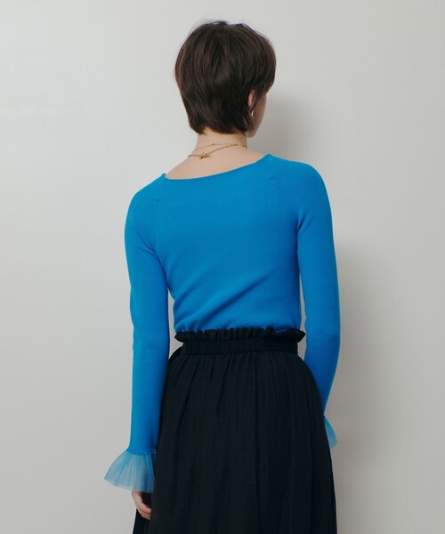 allureville（アルアバイル）の「２WAYネックフリルカフプルオーバー（ニット/セーター・レディース・ブルー/オフホワイト/ブラック・2）」の9枚目の写真