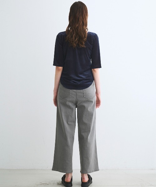 three dots(スリードッツ)の「シアーベロア ダブルオープンネック Tシャツ(Tシャツ/カットソー・レディース・ブラック/ネイビー/ライム/ホワイト系その他・MEDIUM/SMALL)」の16枚目の写真