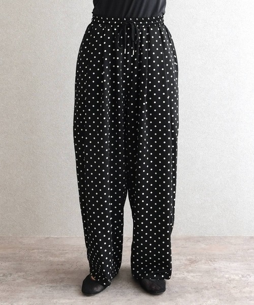 reca（レカ）の「ドットコクーンイージーパンツ（その他パンツ・レディース・オフホワイト/ブラック・FREE）」の4枚目の写真