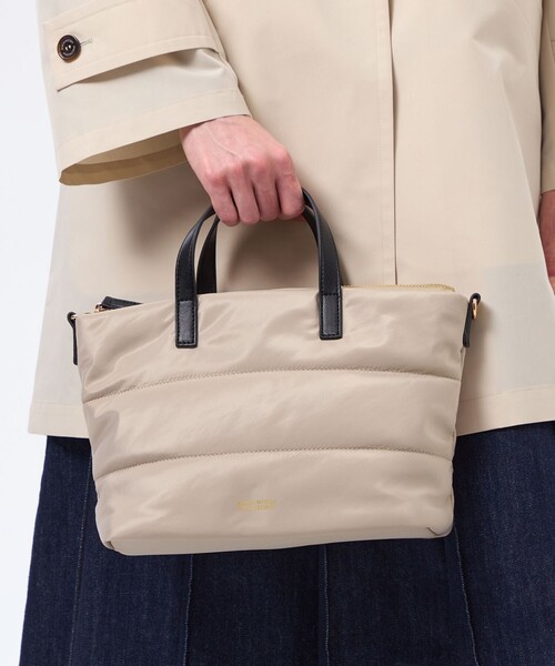 MACKINTOSH PHILOSOPHY（ﾏｯｷﾝﾄｯｼｭ ﾌｨﾛｿﾌｨｰ）の「【LEE4月号/蛯原友里さん着用】パデットミニショルダートート（トートバッグ・レディース・レッド系その他2/ベージュ/ブラック・FREE）」の6枚目の写真