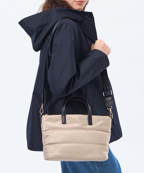 MACKINTOSH PHILOSOPHY（ﾏｯｷﾝﾄｯｼｭ ﾌｨﾛｿﾌｨｰ）の「【LEE4月号/蛯原友里さん着用】パデットミニショルダートート（トートバッグ・レディース・レッド系その他2/ベージュ/ブラック・FREE）」の7枚目の写真