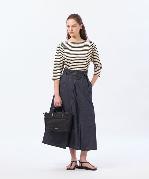 MACKINTOSH PHILOSOPHY（ﾏｯｷﾝﾄｯｼｭ ﾌｨﾛｿﾌｨｰ）の「【LEE4月号/蛯原友里さん着用】パデットミニショルダートート（トートバッグ・レディース・レッド系その他2/ベージュ/ブラック・FREE）」の8枚目の写真