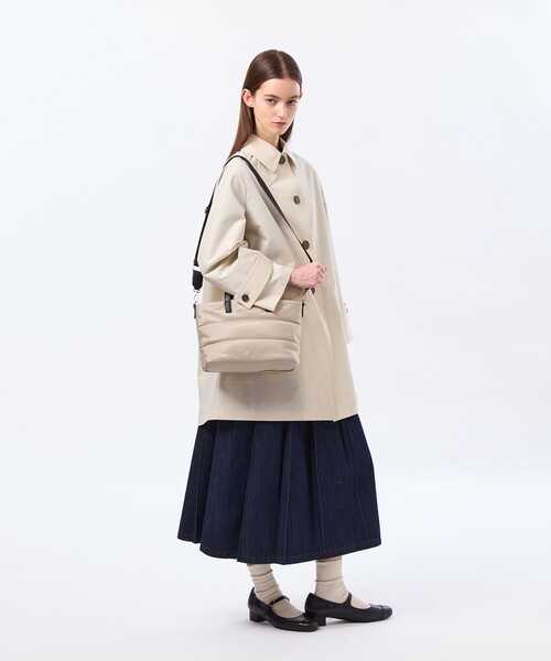 MACKINTOSH PHILOSOPHY（ﾏｯｷﾝﾄｯｼｭ ﾌｨﾛｿﾌｨｰ）の「【LEE4月号/蛯原友里さん着用】パデットミニショルダートート（トートバッグ・レディース・レッド系その他2/ベージュ/ブラック・FREE）」の10枚目の写真