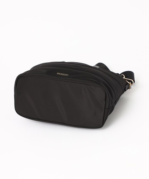 MACKINTOSH PHILOSOPHY（ﾏｯｷﾝﾄｯｼｭ ﾌｨﾛｿﾌｨｰ）の「【LEE4月号/蛯原友里さん着用】パデットミニショルダートート（トートバッグ・レディース・レッド系その他2/ベージュ/ブラック・FREE）」の14枚目の写真