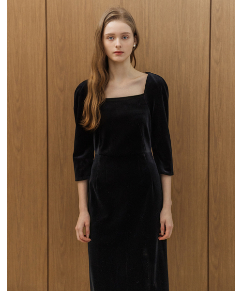 LAUTREDE MIN(ロートルドミン)の「Velvet Square midi Black Dress(ワンピース・レディース・ブラック・SMALL/MEDIUM)」の3枚目の写真