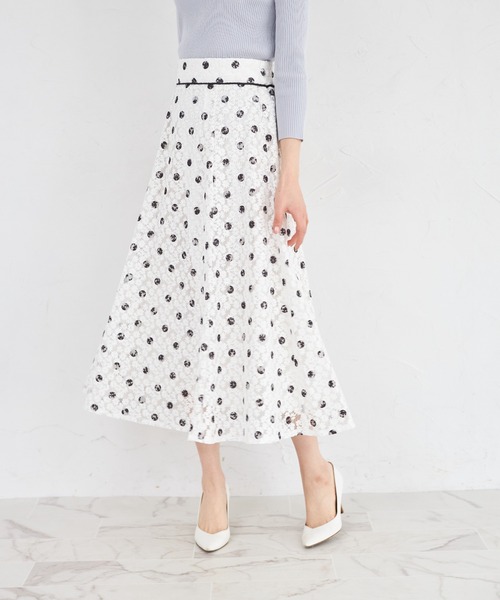 tocco closet（トッコ　クローゼット）の「フラワーレースドットプリントフレアスカート（スカート・レディース・ブラック/オフホワイト・M）」の9枚目の写真