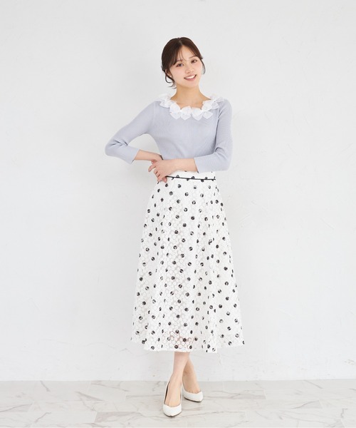 tocco closet（トッコ　クローゼット）の「フラワーレースドットプリントフレアスカート（スカート・レディース・ブラック/オフホワイト・M）」の3枚目の写真