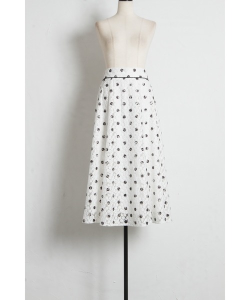 tocco closet（トッコ　クローゼット）の「フラワーレースドットプリントフレアスカート（スカート・レディース・ブラック/オフホワイト・M）」の22枚目の写真