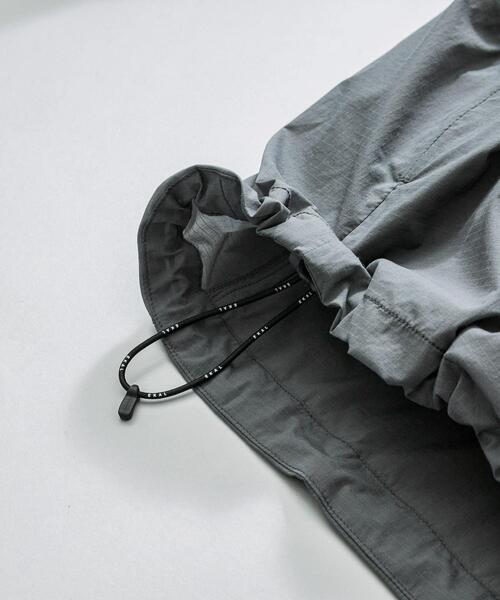 EKAL(エカル)の「ALL WEATHER ANORAK(ナイロンジャケット・メンズ・グレー/イエロー・MEDIUM/X-LARGE/LARGE)」の12枚目の写真
