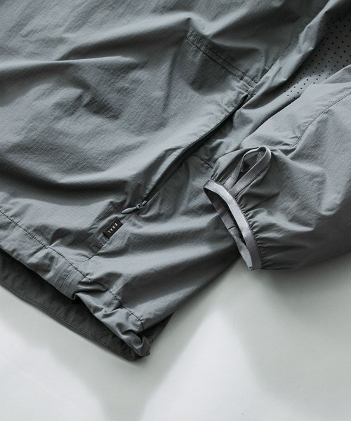 EKAL（エカル）の「ALL WEATHER ANORAK（ナイロンジャケット・メンズ・グレー/イエロー・MEDIUM/X-LARGE/LARGE）」の3枚目の写真