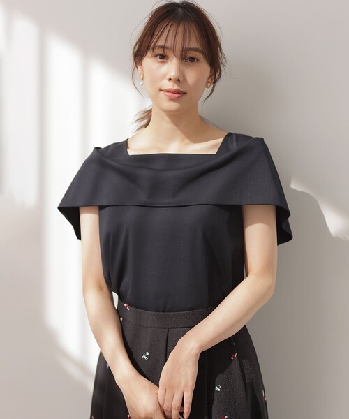 組曲(クミキョク)の「GIZAコットンオフショルダー カットソー(Tシャツ/カットソー・レディース・ネイビー系/ネイビー系2/アイボリー系/レッド系2・S2)」の2枚目の写真