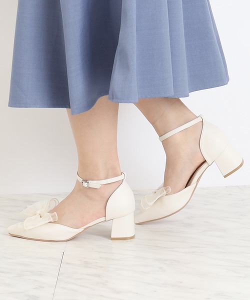 ASTORIA ODIER(アストリアオディール)の「リボンセパレートパンプス(パンプス・レディース・アイボリー/ブラック・SMALL/MEDIUM/LARGE)」の4枚目の写真