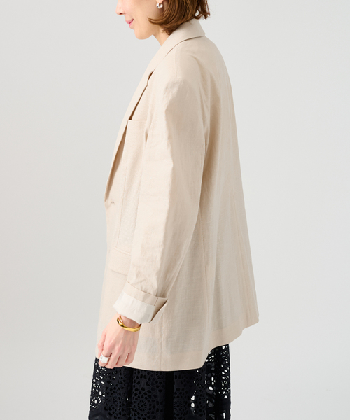 VERMEIL par iena（ヴェルメイユパーイエナ）の「Clean Linen Flex ジャケット（テーラードジャケット・レディース・ベージュ/キャメル・38/36）」の5枚目の写真