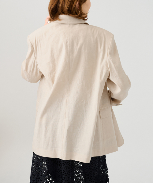 VERMEIL par iena（ヴェルメイユパーイエナ）の「Clean Linen Flex ジャケット（テーラードジャケット・レディース・ベージュ/キャメル・38/36）」の6枚目の写真