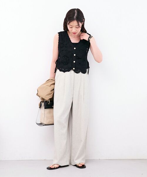 le.coeur blanc（ルクールブラン）の「TORRAZZO DONNAクロシェレースベスト（ベスト・レディース・アイボリー/ブラック・38）」の21枚目の写真