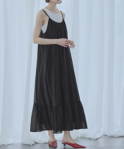 LOWO(ロワ)の「ギャザーティアード キャミソールワンピース ロング(ワンピース・レディース・ブラック/ベージュ/ホワイト/ミント・FREE)」の14枚目の写真